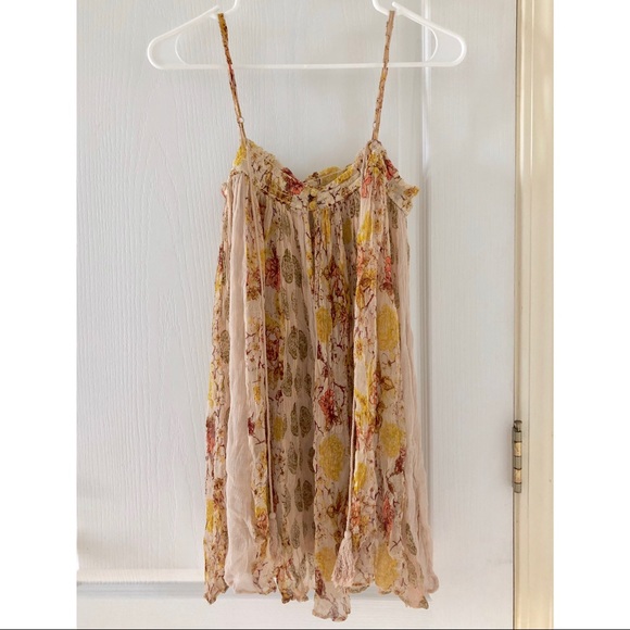 Free People Dresses & Skirts - Free People floral dress (like new)